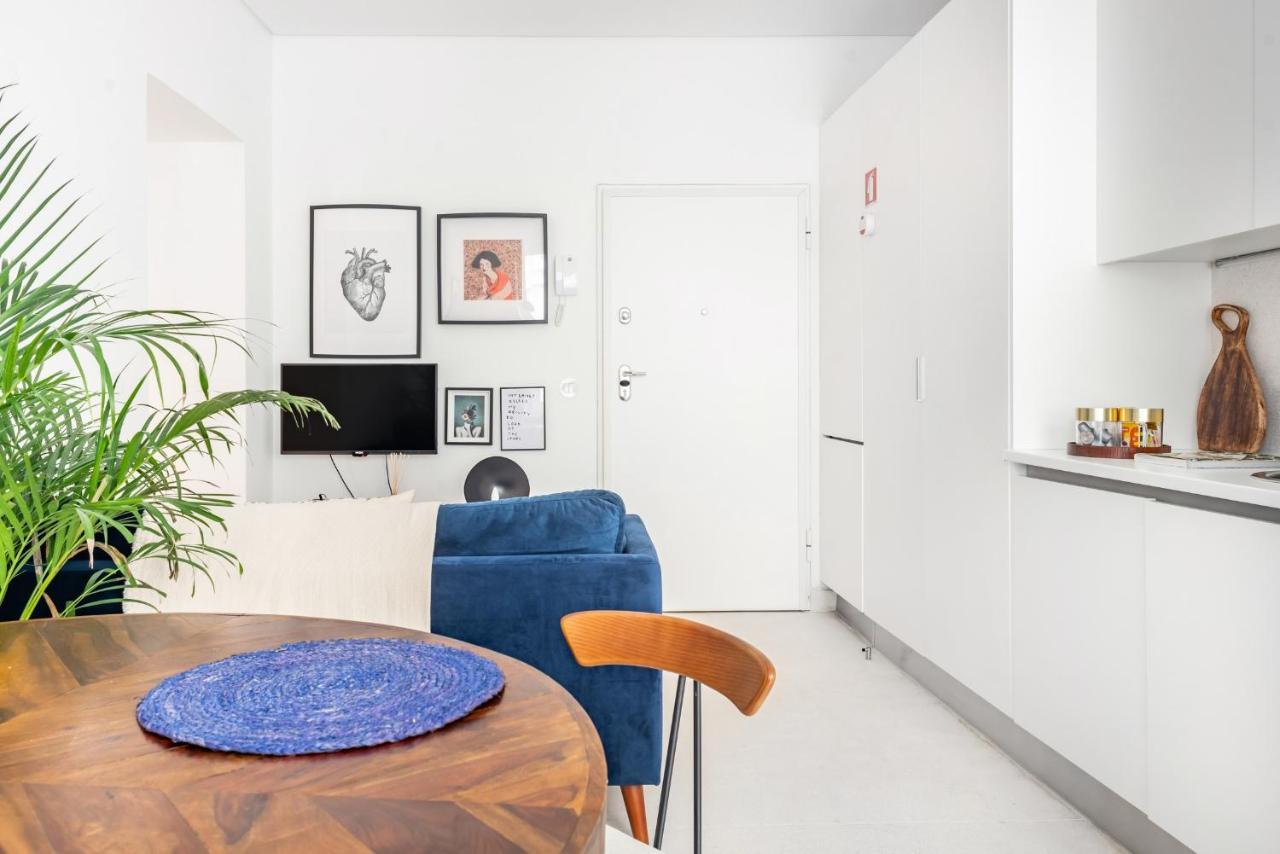 Decompress At A Tranquil, Minimal Urban Oasis With An Edge Apartman Porto Kültér fotó